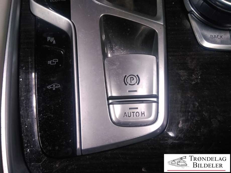 Bilstereo betjeningspanel til BMW 7-Serie 2015-->> (G11/G12) (G11/G12) (BMW|9336178-04|6582 6821892-01|SZ 398 274-02)
