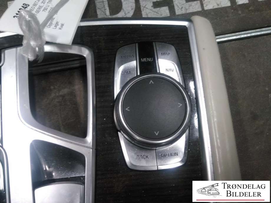 Bilstereo betjeningspanel til BMW 7-Serie 2015-->> (G11/G12) (G11/G12) (BMW|9336178-04|6582 6821892-01|SZ 398 274-02)