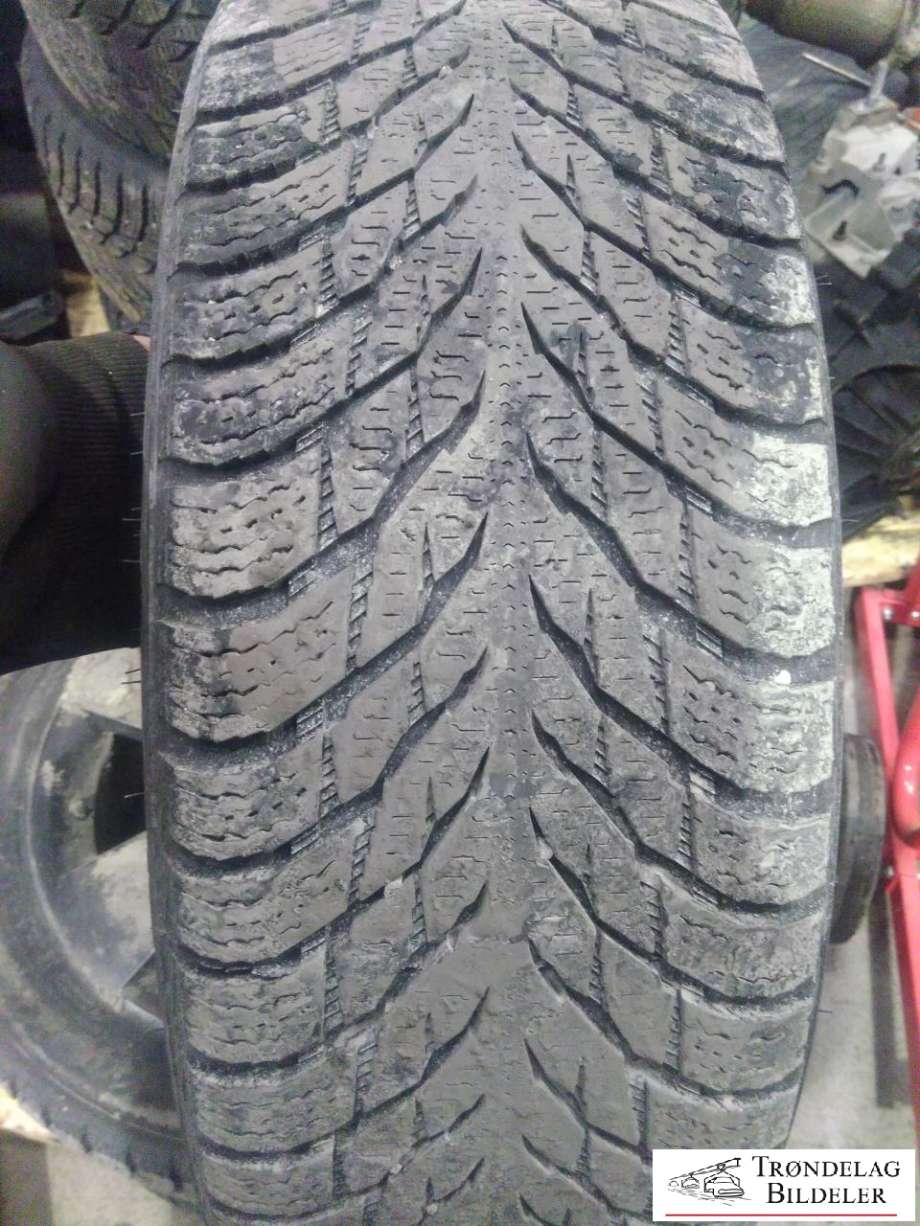 Hjulsett aluminium vinter til Škoda Scala 2019-->> (NOKIAN TYRES|195/60R16 5X100 6J16 ET35 CB57.1MM|PROD: 01-19|MØNSTERDYBDE: 5-6MM)