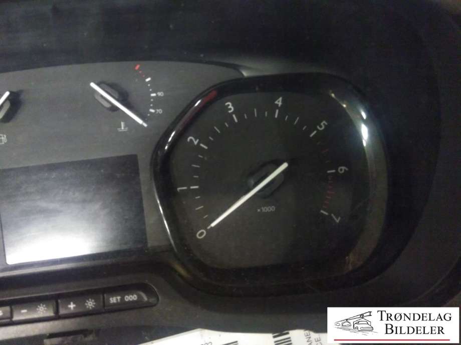 Instrumentpanel til Toyota Proace 2016-->> (Type II)  (98 175 435 80 00|)