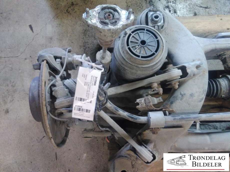 Bakstilling til Mercedes E-Klasse 2013-2016 (Fase 2) (W212) (W212) (36402128309|)