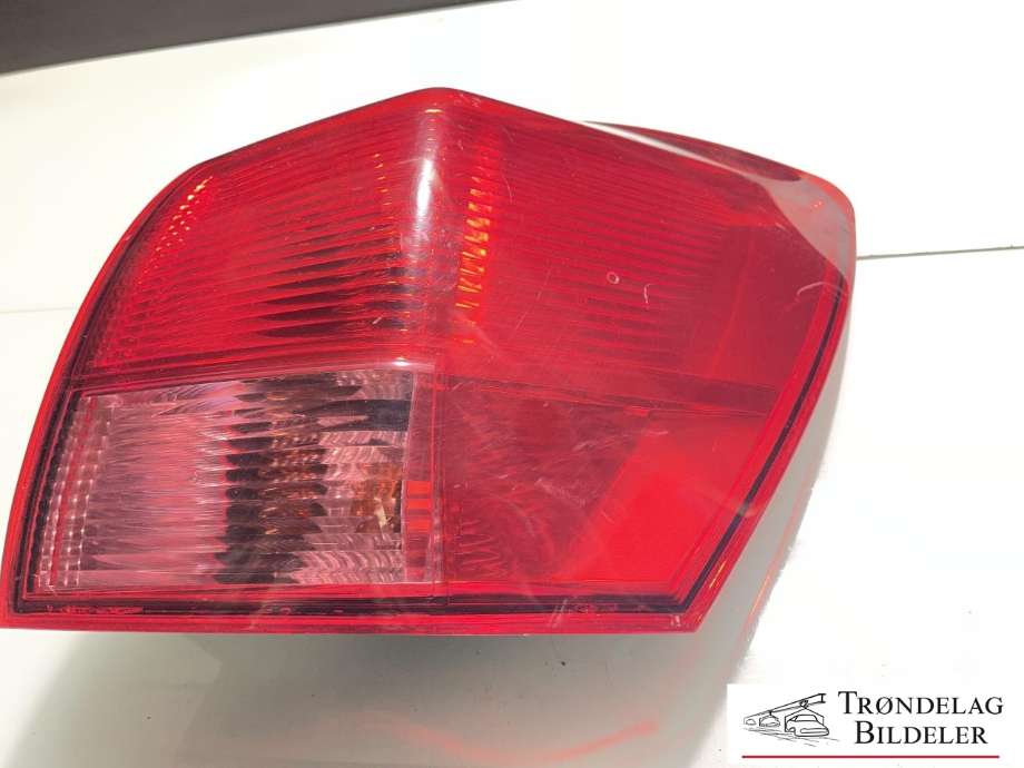 Baklykt høyre ytre til Nissan Qashqai 2010-2014 (Type I, Fase 2)  (26550-JD000|26550-EY00A|)