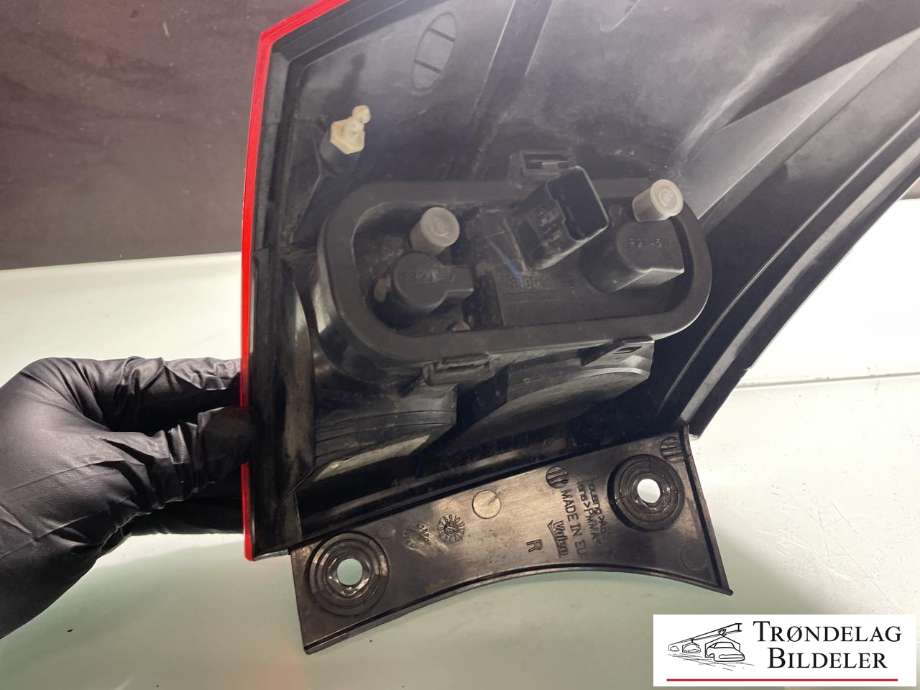 Baklykt høyre ytre til Nissan Qashqai 2010-2014 (Type I, Fase 2)  (26550-JD000|26550-EY00A|)