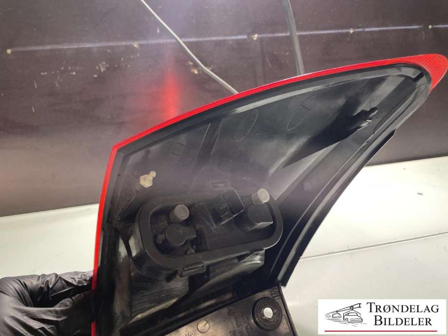 Baklykt høyre ytre til Nissan Qashqai 2010-2014 (Type I, Fase 2)  (26550-JD000|26550-EY00A|)