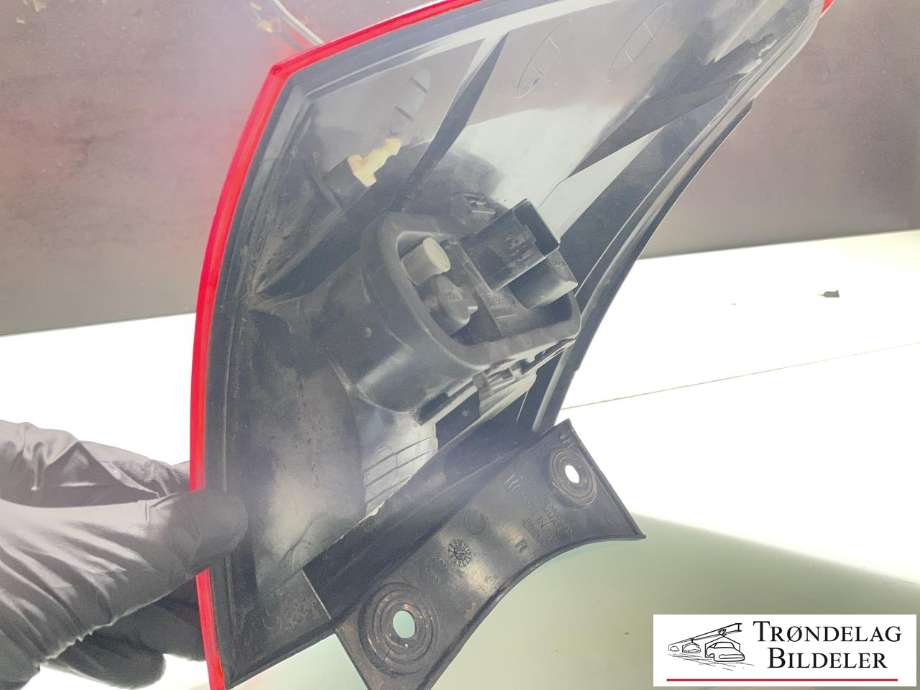Baklykt høyre ytre til Nissan Qashqai 2010-2014 (Type I, Fase 2)  (26550-JD000|26550-EY00A|)