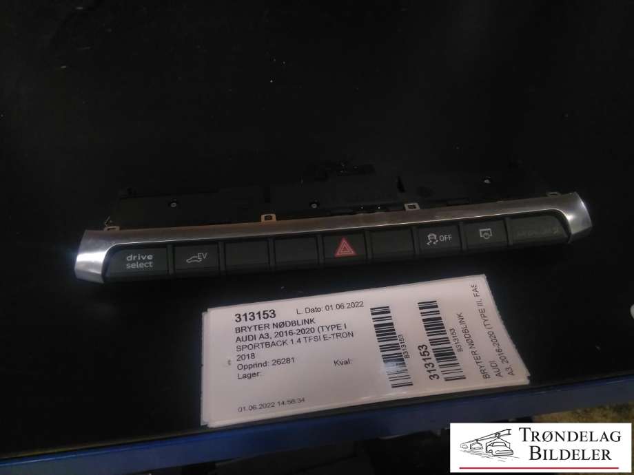 Bryter nødblink til Audi A3 2016-2020 (Type III, Fase 2)  (5JT 10137210|8V0 925 301 PS|)