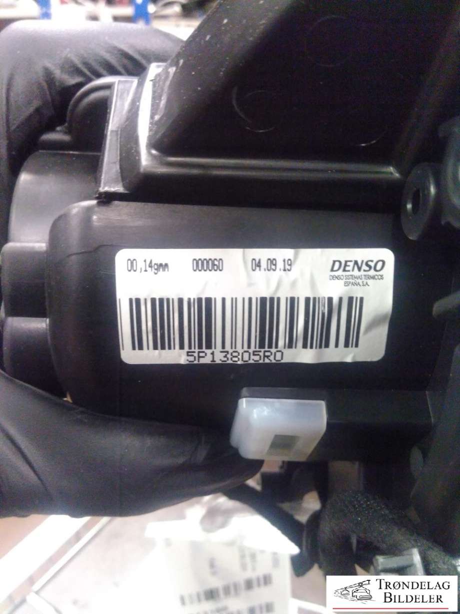 Varmeapparat motor til Peugeot Traveller 2017-->>  (DENSO|5P1300000|)