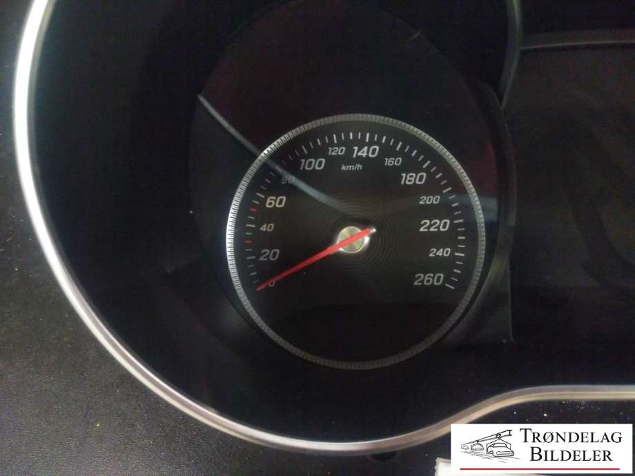 Instrumentpanel til Mercedes C-Klasse 2014-2018 (Fase 1) (W205) (W205) (A 205 900 33 18|A 205 904 14 00|A 205 902 85 04)