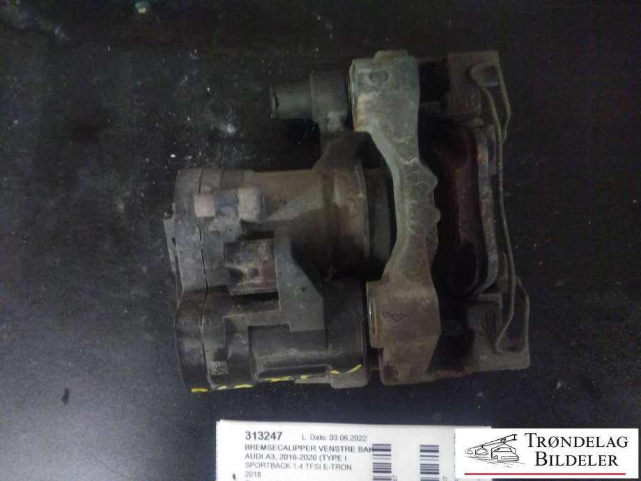 Bremsecaliper venstre bak, elektrisk til Audi A3 2016-2020 (Type III, Fase 2) (8V0 615 423|8V0 615 423 D|8V0 615 425|8V0 615 425 SL7|3Q0 998 281|8V0 998 281|272X10MM)
