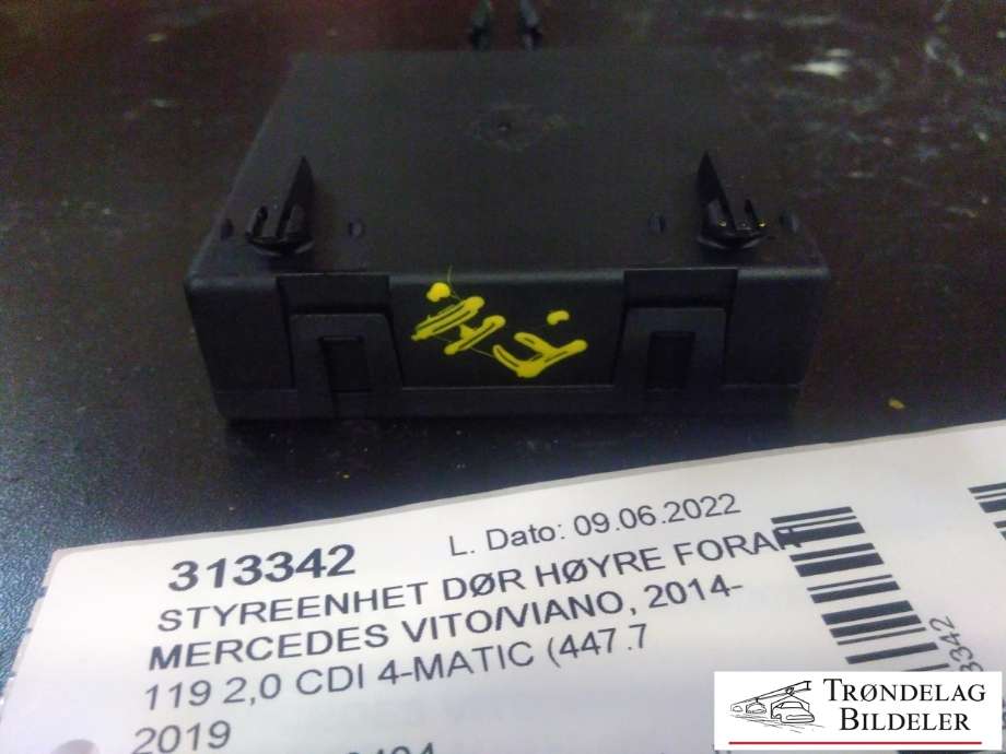 Styreenhet dør høyre foran til Mercedes Vito 2014-->> (W447) (W447) (CONTINENTAL|A447 900 78 06|A2-C733-7280-4-00|)