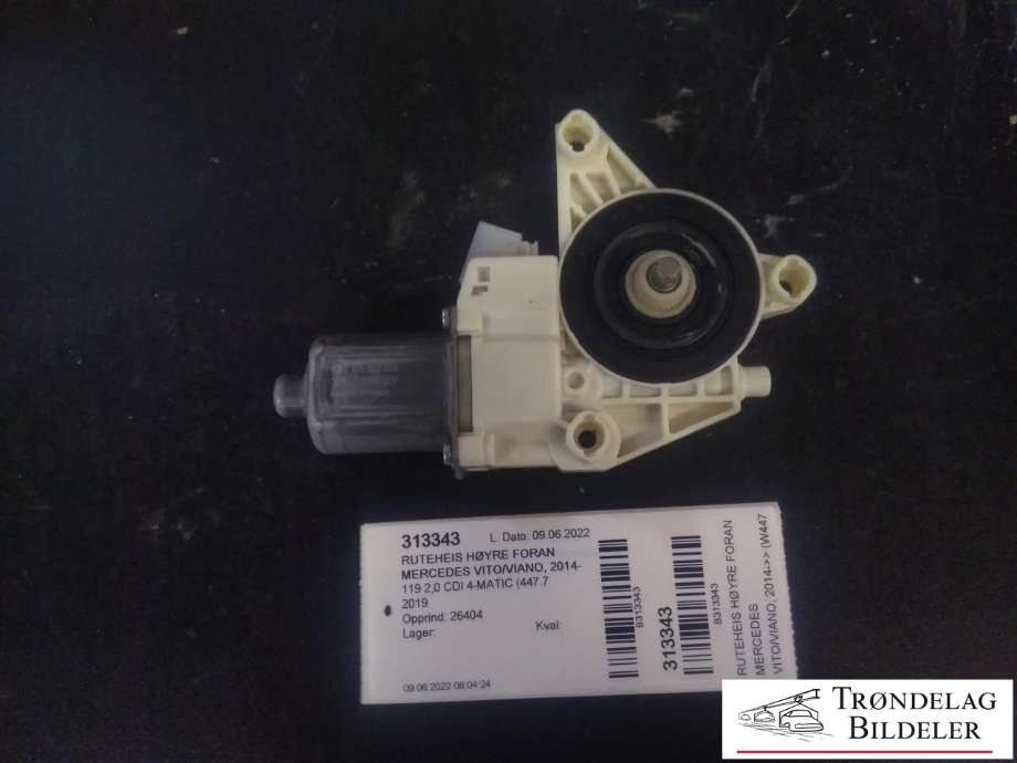 Ruteheis høyre foran til Mercedes Vito, 2014-->> (W447) (W447) (BOSCH|0 130 822 559)