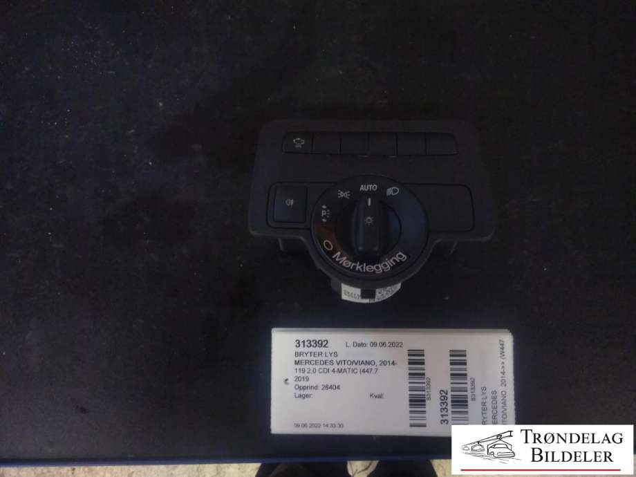 Bryter lys til Mercedes Vito, 2014-->> (W447) (W447) (A 246 905 02 50)