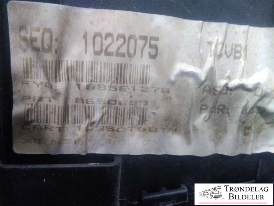 Sikringsboks motorrom til Volvo XC90 2002-2006 (Type I, Fase 1)  (1022075|188561278|)