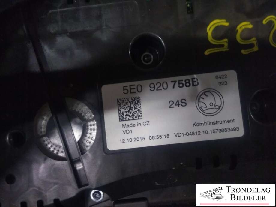 Instrumentpanel til Škoda Octavia 2013-2016 (Type III, Fase 1)  (5E0 920 758 B|)