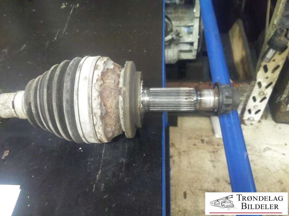 Drivaksel venstre foran, bensin/automat til Toyota RAV4 2013-2015 (Type IV, Fase 1)  (2112717 952239|)