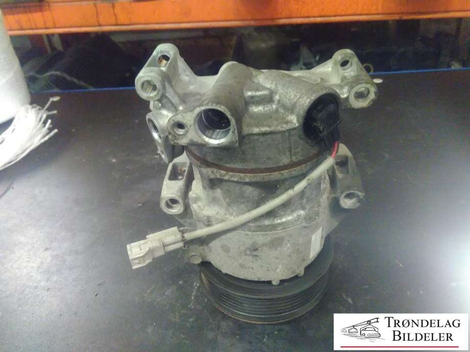 Aircondition kompressor til Toyota Yaris 2012-2014 (Type III, Fase 1)  (883100D410|8831052710|883100D380|)