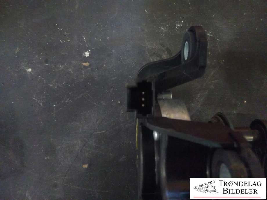 Viskermotor bakrute til Nissan Qashqai 2010-2014 (Type I, Fase 2)  (BOSCH|0 390 201 820|)