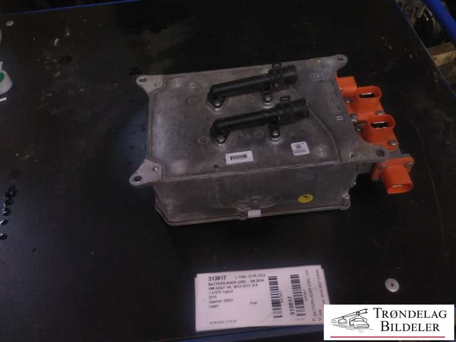 Batterilader (OBC - On Board Charger) til VW Golf VII, 2012-2017 (Fase 1)  (VW AG|5QE 915 682 AA)