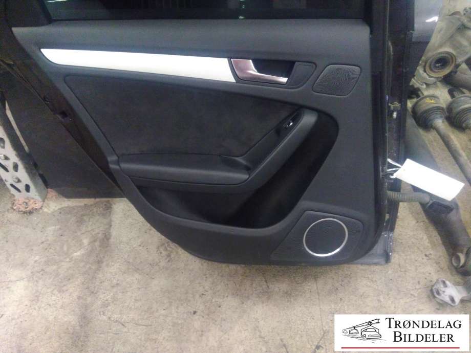 Dør venstre bak til Audi A4, Allroad 2009-2016 (Type I) (B8) (B8) (8K9 833 051 D|)