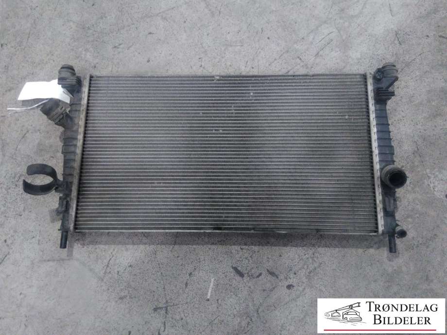 Radiator (manuell gir) til Volvo V50 2007-2012 (Fase 2)  (FOMOCO|3M5H8005TL|)