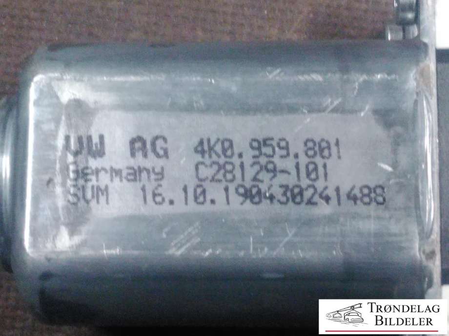 Ruteheis, kun motor, venstre foran til Audi e-tron 2018-->>  (VW AG|4K0959801|C28129-101|)