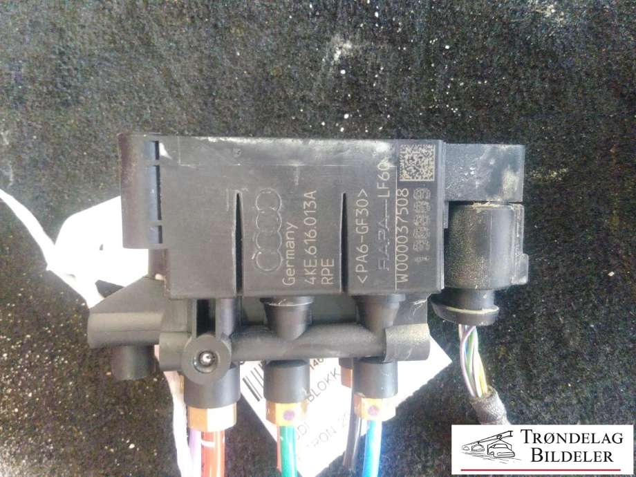Ventilblokk luftfjæring til Audi e-tron 2018-->> (4KE616013A|W000037508|)