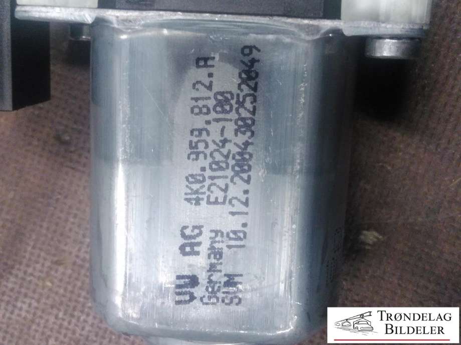 Ruteheis, kun motor, høyre foran til VW ID.4 2020-->>  (VW AG|4K0959812A|E21024-100|)