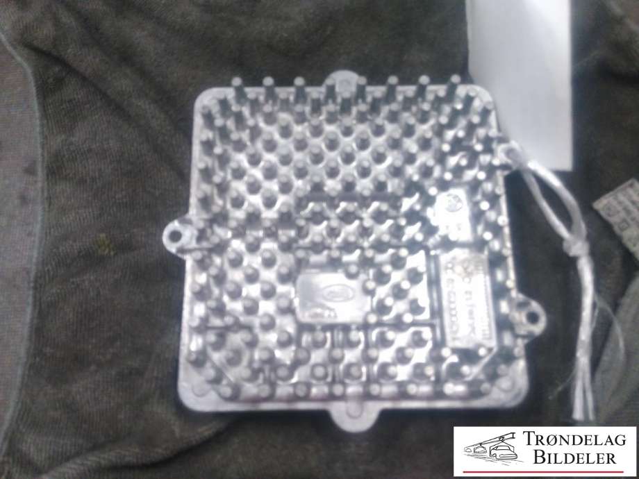 Styreenhet xenon/ballast til Jaguar I-PACE 2018-->>  (J9D3-13E005-BB|29720161736|)