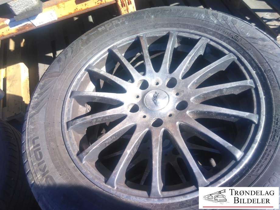 Hjulsett aluminium sommer til SsangYong Kyron, 2006-2008  (NOKIAN|255/55R18 5X130 8JX18 ET43? CB84.1MM)