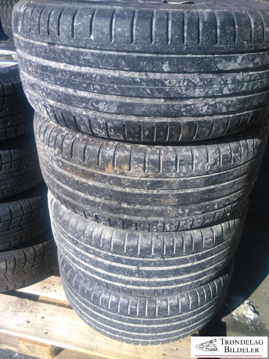 Hjulsett aluminium sommer til SsangYong Kyron 2006-2008 (NOKIAN|255/55R18 5X130 8JX18 ET43? CB84.1MM|5MM MØNSTERDYBDE|PROD:12-19)