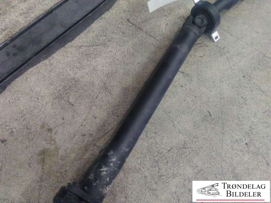 Mellomaksel til BMW X5 2013-2018 (F15) (F15) (BMW|7624427-03|)
