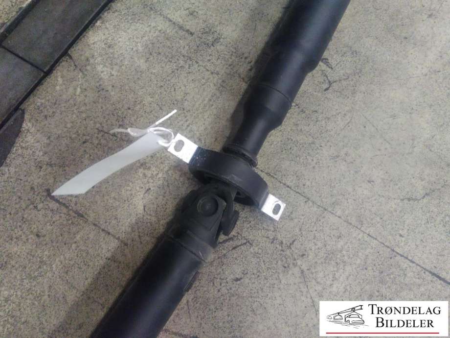 Mellomaksel til BMW X5 2013-2018 (F15) (F15) (BMW|7624427-03|)