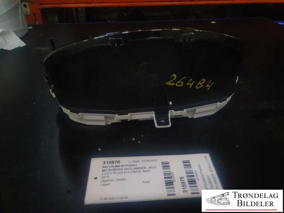 Instrumentpanel til Mitsubishi Outlander 2015-->> (Type III, Fase 2)  (8100C455|MM0059-252|07058380418239)