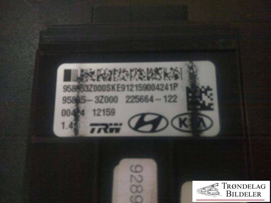 Parkeringskamera foran til Kia Optima 2014-2017 (TRW|95895-3Z000|225664-122|)