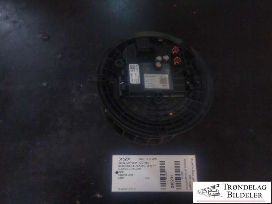 Varmeapparat motor til Mercedes E-Klasse, 2016-2023 (W213) (W213) (BOSCH|0 130 309 004)
