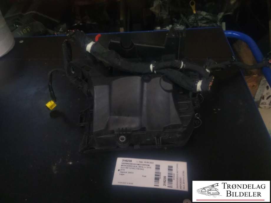Sikringsboks motorrom til Mercedes GLA 2014-2020 (X156) (X156) 