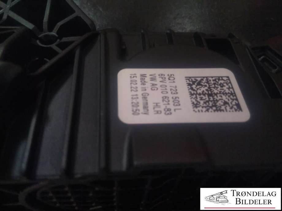 Pedal gass til VW T-Roc 2017-->>  (VW AG|5Q1 723 503 L|6PV 010 621-83|)