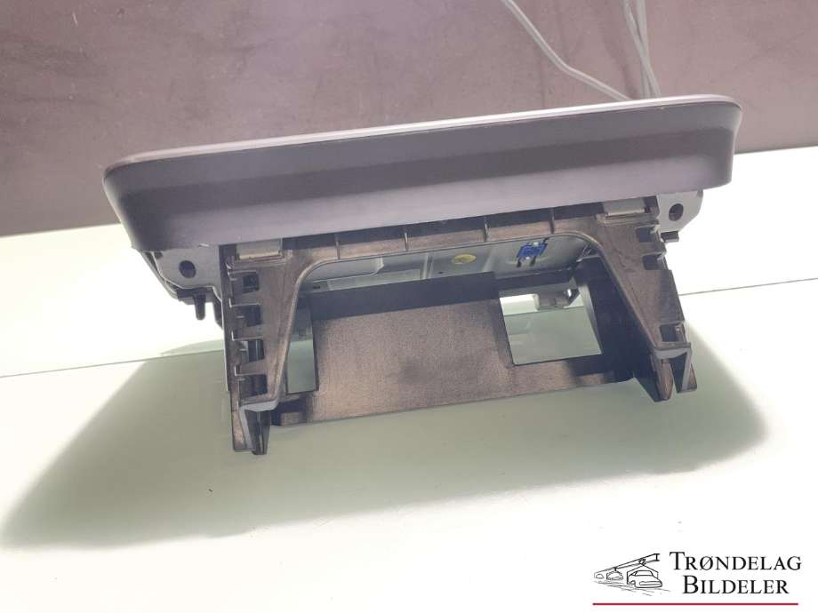 Bilstereo navigasjon skjerm til VW T-Roc 2017-->> (VW AG|5NN 919 605 B|VWZ6ZHA0794779|)