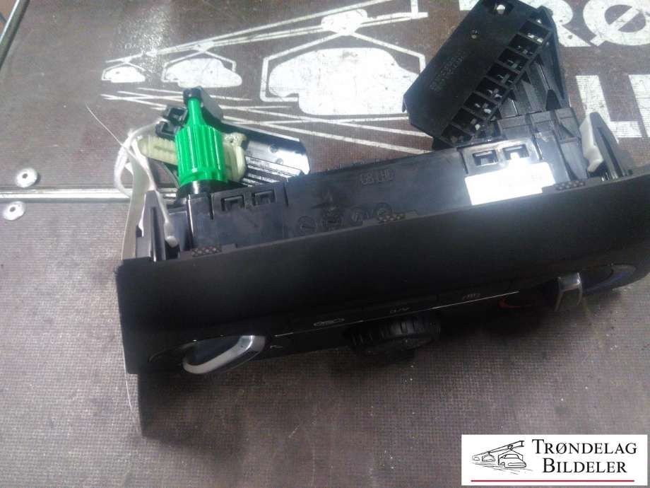 Varmeapparat betjening til Hyundai i20 2015-2020 (Type II)  (97250C8201|C500-ALEEB|)