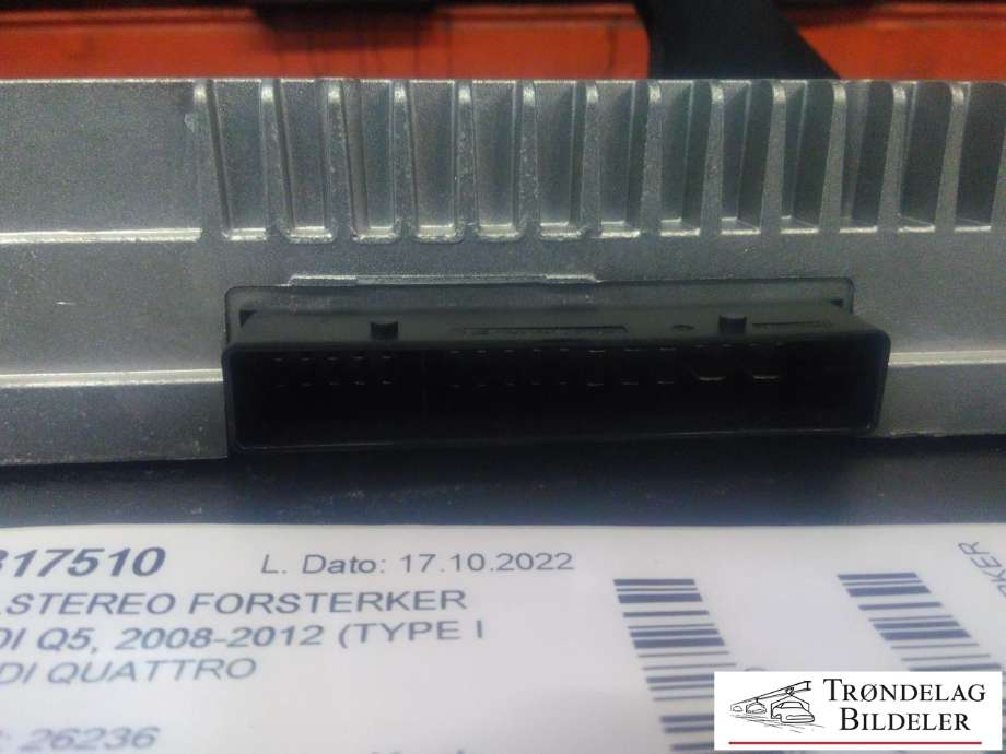 Bilstereo forsterker til Audi Q5 2008-2012 (Type I, Fase 1)  (8R0 035 223 G|8R0 035 223 F|8R0 035 464)