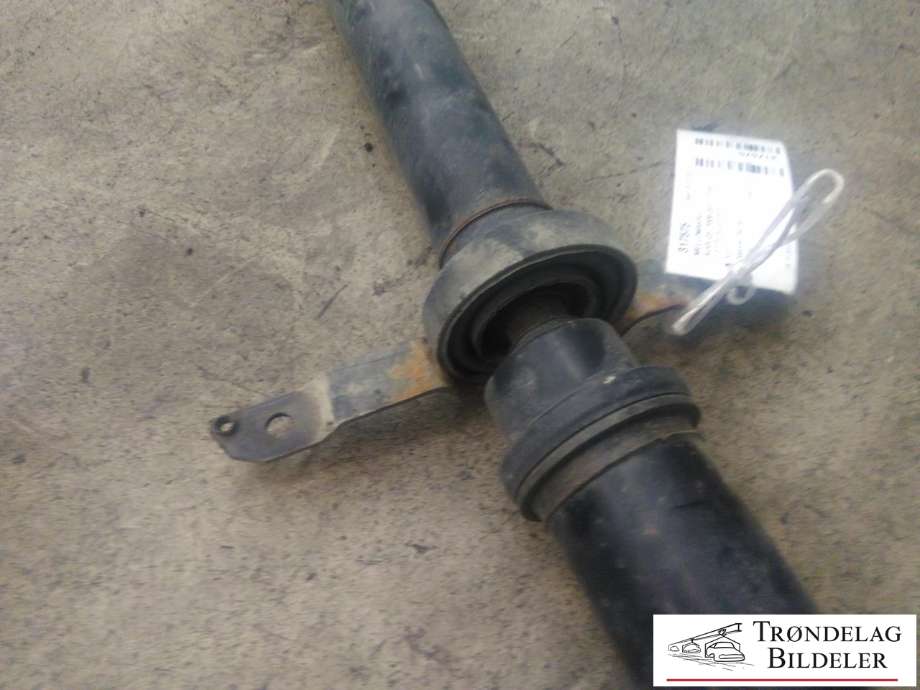 Mellomaksel til Audi Q5 2008-2012 (Type I, Fase 1)  (AUDI|8R0 521 101 D|)
