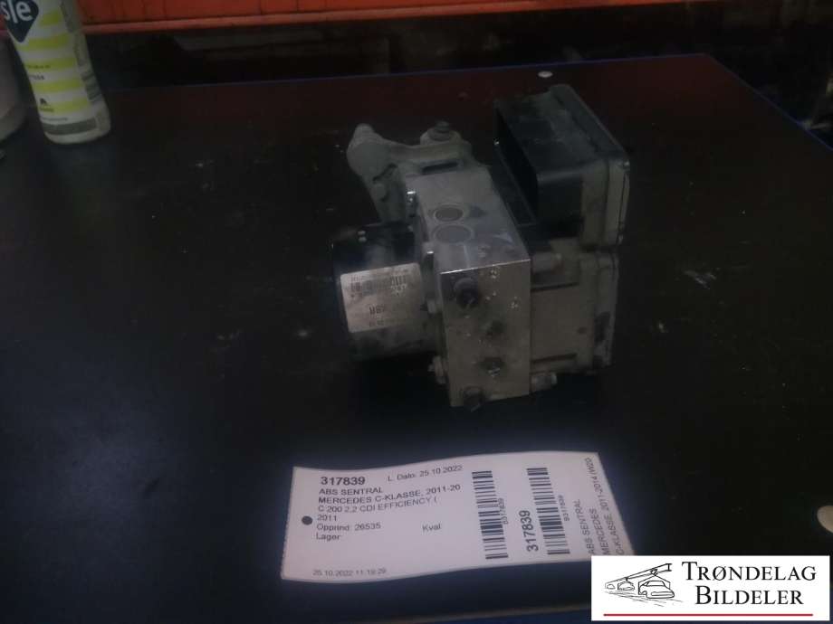 ABS sentral til Mercedes C-Klasse 2011-2014 (Fase 2) (W204) (W204) (A 172 901 41 00|)