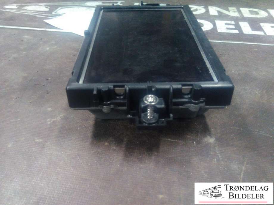 Bilstereo navigasjon skjerm til Mercedes C-Klasse 2011-2014 (Fase 2) (W204) (W204) (MERCEDES-BENZ|A2C30083500|A1729016500|A1729008500)