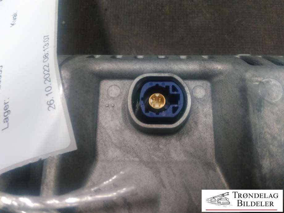 Bilstereo navigasjon skjerm til Mercedes C-Klasse 2011-2014 (Fase 2) (W204) (W204) (MERCEDES-BENZ|A2C30083500|A1729016500|A1729008500)