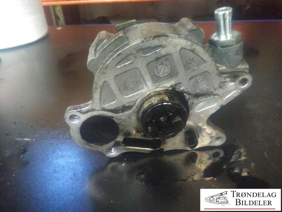 Vakuumpumpe til Audi A6 2008-2011 (Type III, Fase 2) (C6) (C6) (BOSCH|03L 145 100F|)