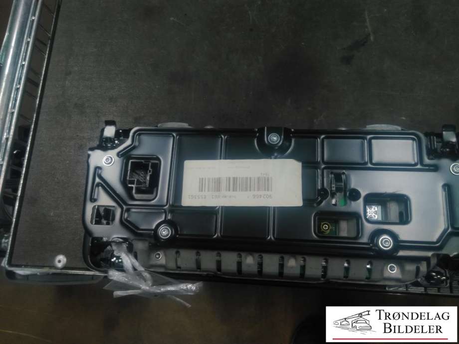 Instrumentpanel til Mercedes E-Klasse 2016-2023 (W213) (W213) (9024667|15S361|)