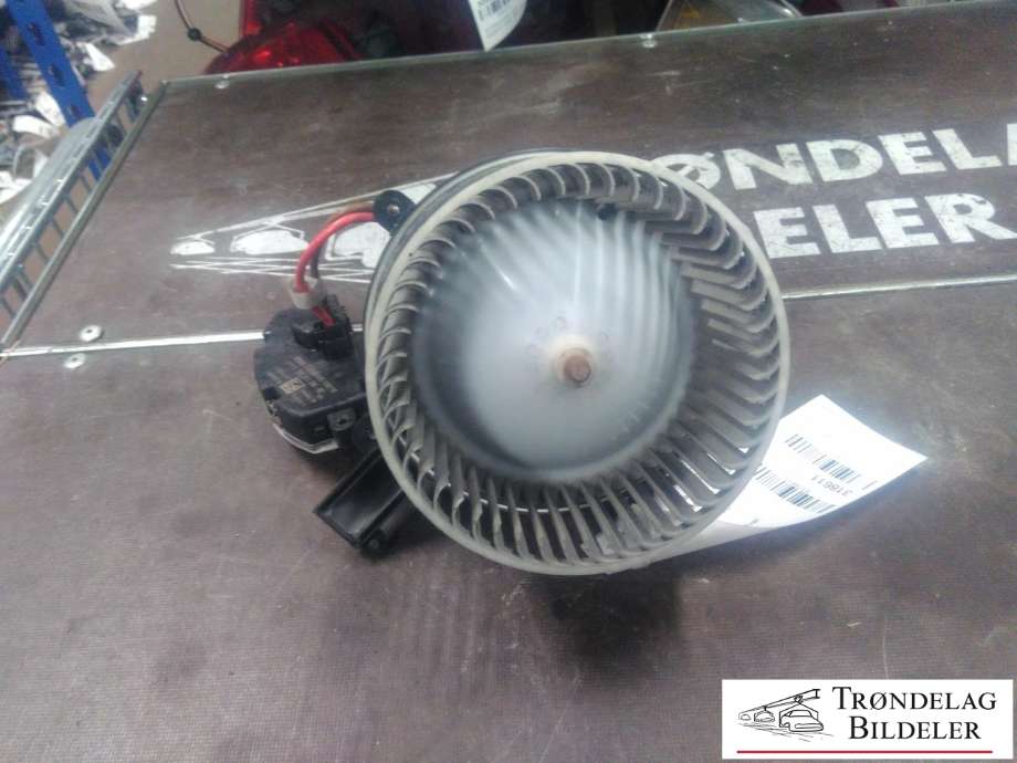 Varmeapparat motor til Mercedes Vito 2014-->> (W447) (W447) (BEHR|CU566005 116116|5HL 011 266-52|3200697110)