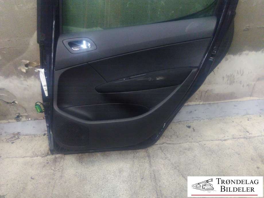 Dør høyre bak til Peugeot 308 2011-2013 (Type I, Fase 2)  (9008 W9|)