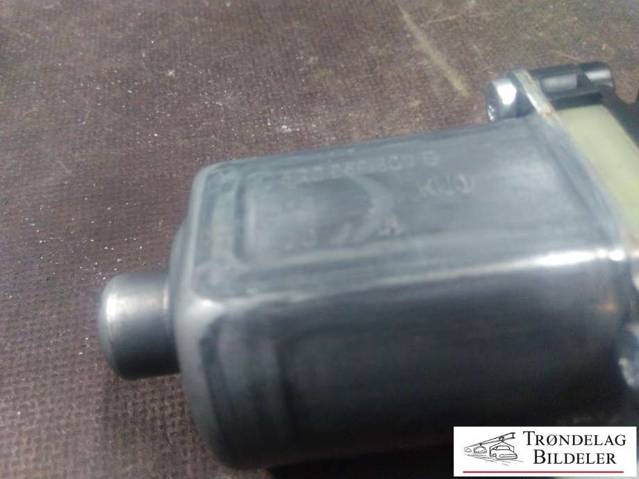 Ruteheis, kun motor, venstre foran til VW Golf VII 2012-2017 (Fase 1)  (0 130 822 717|S850 202 099|5Q0 959 801 B)