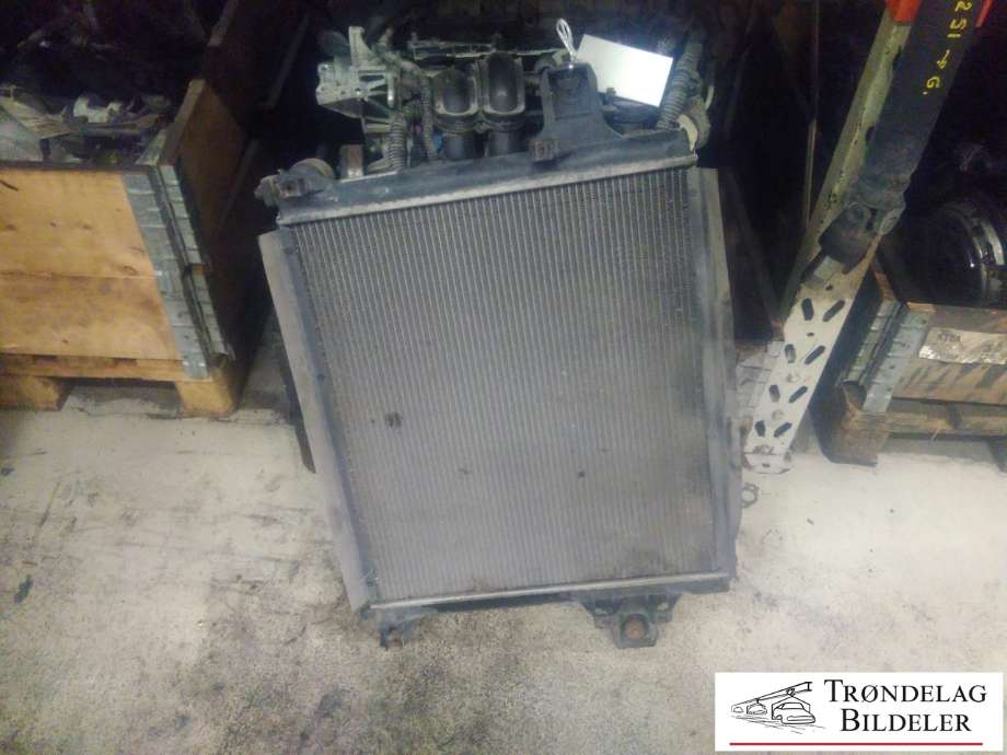 Radiator (automat gir) til Jeep Commander 2006-2009  (55116 858AA|)